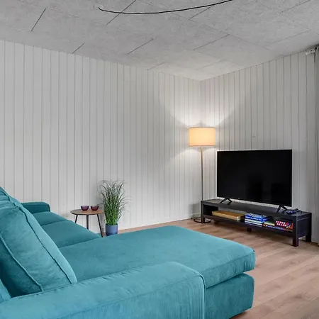 3 Bedroom Cozy In * Glesborg